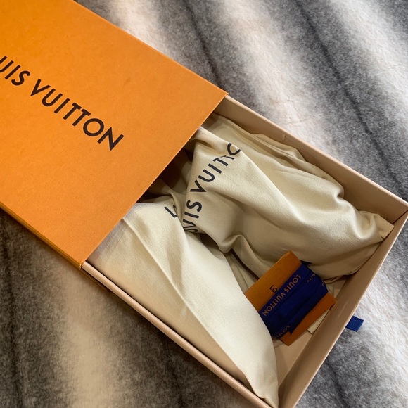 { Louis Vuitton } Sunbath Flat Mules Black Sandal - Picture 11 of 15